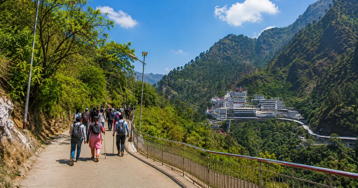 Best Time to Visit Vaishno Devi — A Season-by-Season Guide
